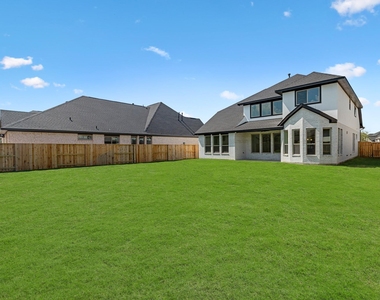2610 Glacier Point Drive - Photo Thumbnail 21
