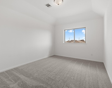 2610 Glacier Point Drive - Photo Thumbnail 18
