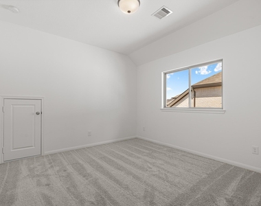 2610 Glacier Point Drive - Photo Thumbnail 20