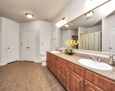 1711 Old Spanish Trail - Photo Thumbnail 18