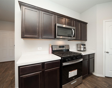 20818 Edmeston Way - Photo Thumbnail 11