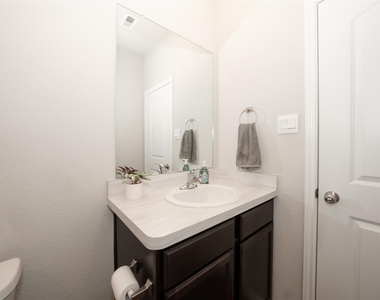 20818 Edmeston Way - Photo Thumbnail 29