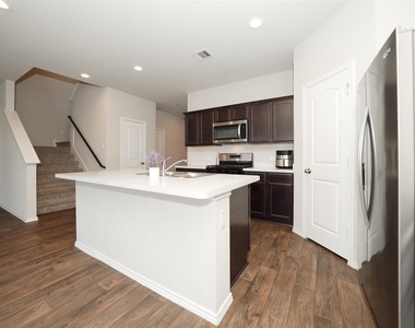 20818 Edmeston Way - Photo Thumbnail 18