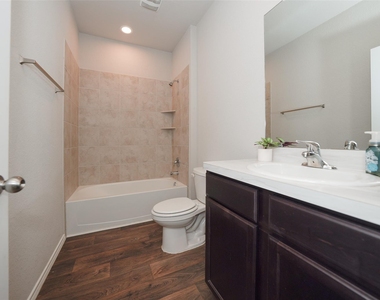 20818 Edmeston Way - Photo Thumbnail 6