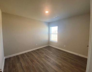 3119 Spanish Oak - Photo Thumbnail 14