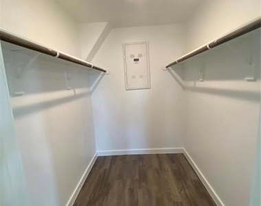 3119 Spanish Oak - Photo Thumbnail 13