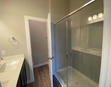 3119 Spanish Oak - Photo Thumbnail 12