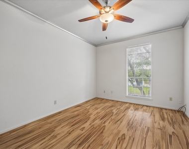 2475 Underwood Street - Photo Thumbnail 12