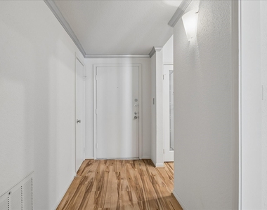 2475 Underwood Street - Photo Thumbnail 1