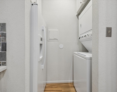 2475 Underwood Street - Photo Thumbnail 5