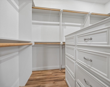 2475 Underwood Street - Photo Thumbnail 16