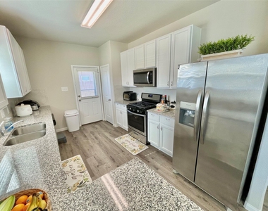 25558 Woodmere Spur Lane - Photo Thumbnail 14