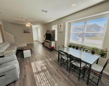25558 Woodmere Spur Lane - Photo Thumbnail 13