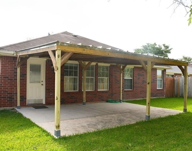 10011 Nw Park Place Drive - Photo Thumbnail 18