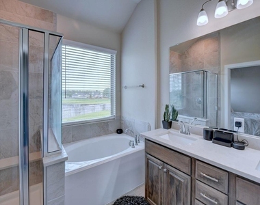 2543 Manor Valley Court - Photo Thumbnail 19