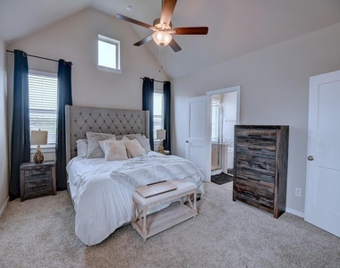 2543 Manor Valley Court - Photo Thumbnail 16