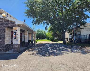 410 Rosamond Street - Photo Thumbnail 2