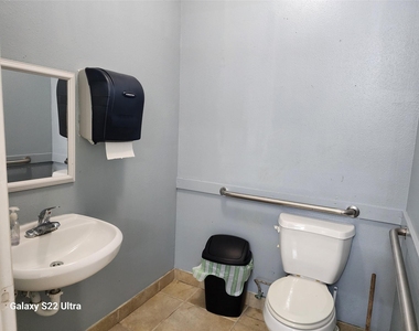 410 Rosamond Street - Photo Thumbnail 15