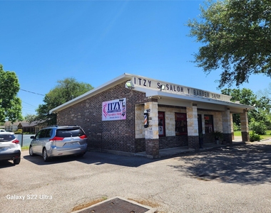 410 Rosamond Street - Photo Thumbnail 1