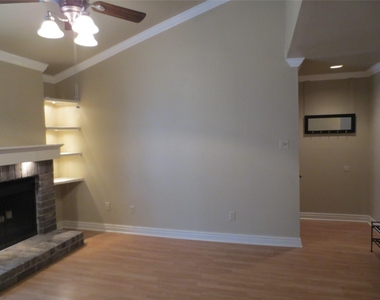 7950 Stadium Drive - Photo Thumbnail 4