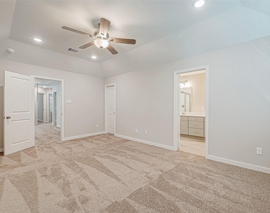 1547 Revolution Way - Photo Thumbnail 28