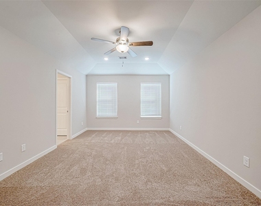 1547 Revolution Way - Photo Thumbnail 26
