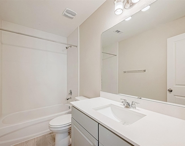 1547 Revolution Way - Photo Thumbnail 24
