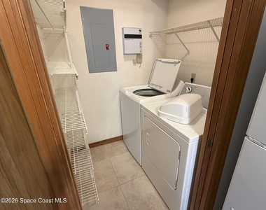 9032 Manchester Lane - Photo Thumbnail 4