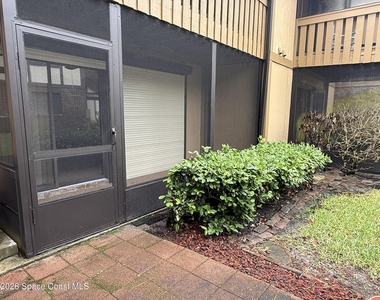 9032 Manchester Lane - Photo Thumbnail 11