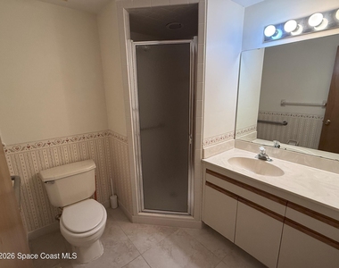 9032 Manchester Lane - Photo Thumbnail 6