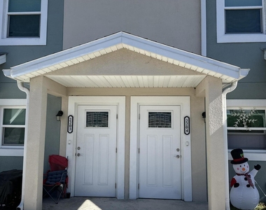 1895 Convair St Se # Se - Photo Thumbnail 2