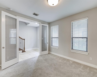 3245 Maxroy Street - Photo Thumbnail 24