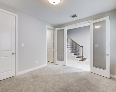 3245 Maxroy Street - Photo Thumbnail 25