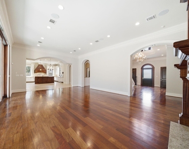 5339 Tilbury Drive - Photo Thumbnail 12