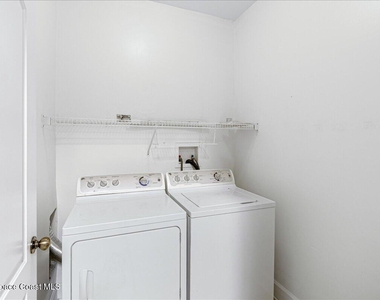 6411 Borasco Drive - Photo Thumbnail 21
