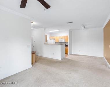 6411 Borasco Drive - Photo Thumbnail 7
