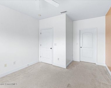 6411 Borasco Drive - Photo Thumbnail 13
