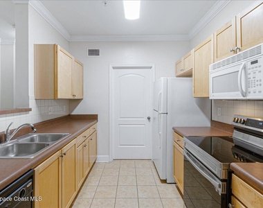 6411 Borasco Drive - Photo Thumbnail 2