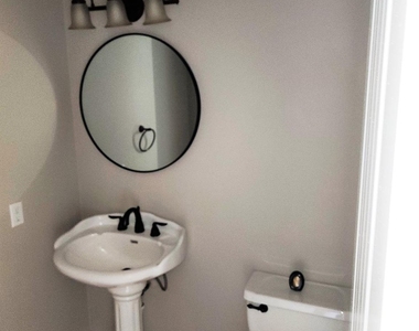 2402 Chestnut Mills Road - Photo Thumbnail 6