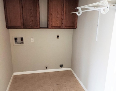 2402 Chestnut Mills Road - Photo Thumbnail 7