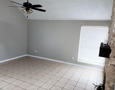 2402 Chestnut Mills Road - Photo Thumbnail 5