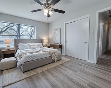 5901 Bretshire Drive - Photo Thumbnail 3