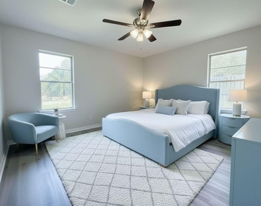 5901 Bretshire Drive - Photo Thumbnail 6
