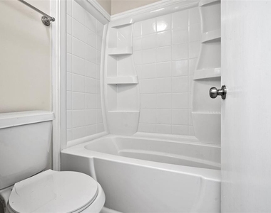 328 S 2nd Street - Photo Thumbnail 5