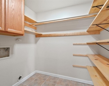 328 S 2nd Street - Photo Thumbnail 9