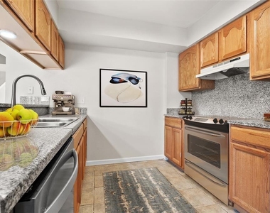 328 S 2nd Street - Photo Thumbnail 1