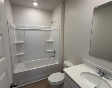 1434 Garabaldi Circle Se - Photo Thumbnail 16