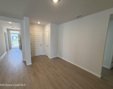 1434 Garabaldi Circle Se - Photo Thumbnail 14