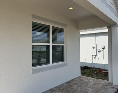 1434 Garabaldi Circle Se - Photo Thumbnail 7
