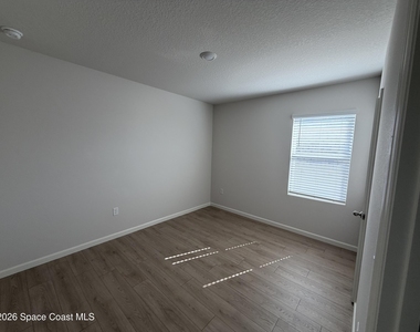 1434 Garabaldi Circle Se - Photo Thumbnail 15
